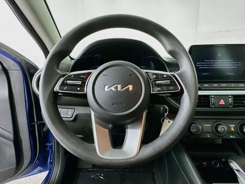Used 2023 Kia Forte LXS FWD image 15