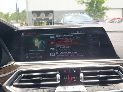 Used 2021 BMW X5 xDrive40i w/ Convenience Package AWD/4WD image 31