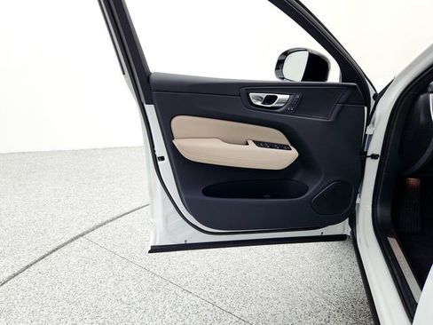 New 2026 Volvo XC60 B5 Plus w/ Protection Package Premier image 27