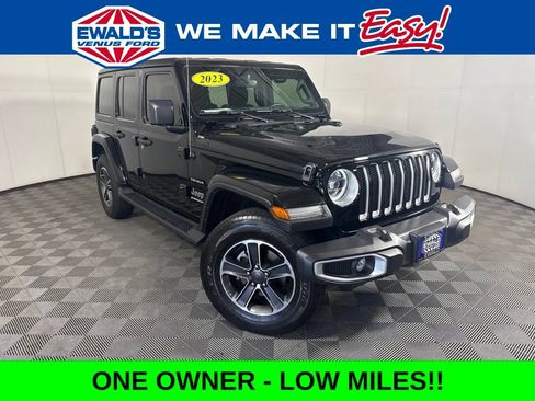 Used 2023 Jeep Wrangler Unlimited Sahara w/ LED Lighting Group AWD/4WD image 1