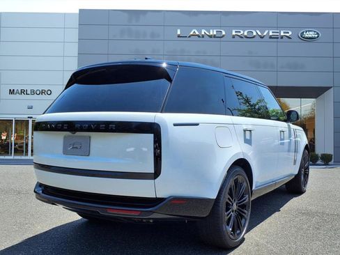 New 2025 Land Rover Range Rover Long Wheelbase SE image 2