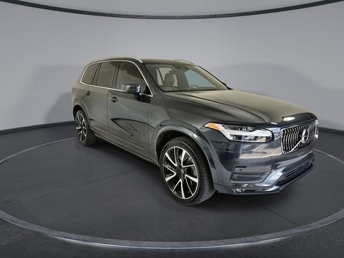 Used 2022 Volvo XC90 T6 Momentum w/ Protection Package Premier AWD/4WD image 2
