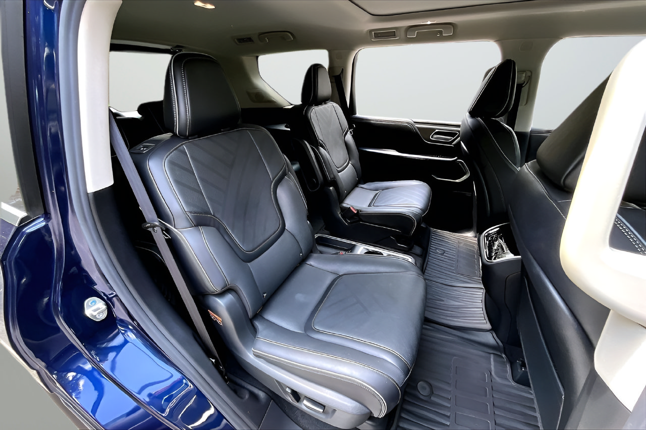 Used 2025 INFINITI QX80 Luxe AWD/4WD image 20