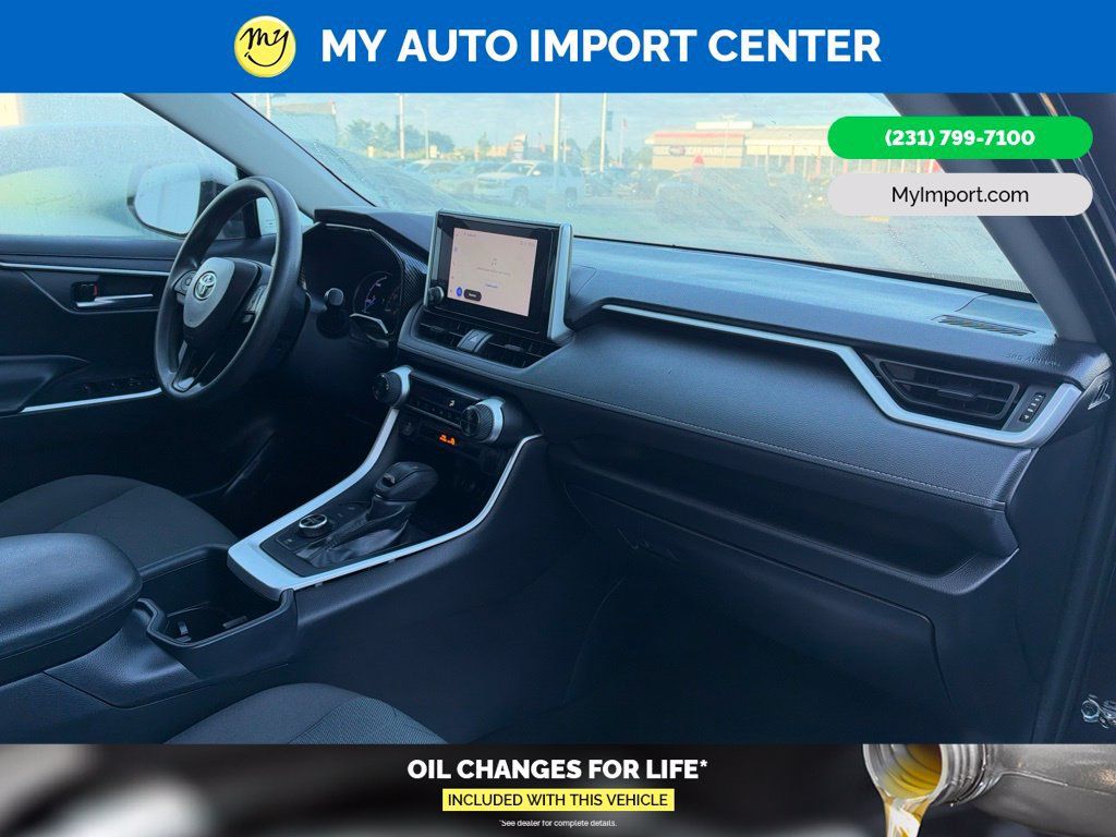 Used 2024 Toyota RAV4 AWD Hybrid image 24