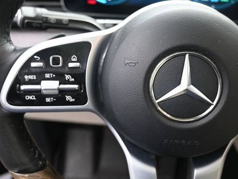 Used 2021 Mercedes-Benz GLS 450 4MATIC image 15