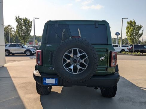 New 2025 Ford Bronco Badlands image 7