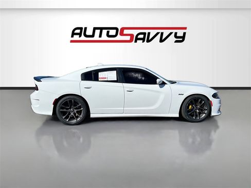 Used 2020 Dodge Charger Scat Pack image 8