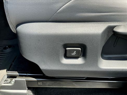 Used 2026 Toyota Tacoma SR5 AWD/4WD image 38