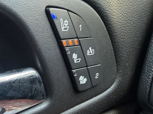 Used 2012 GMC Yukon SLT w/ SLT-2 Equipment Package AWD/4WD image 14