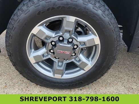 Certified 2025 GMC Sierra 2500 SLT w/ SLT Premium Package AWD/4WD image 33
