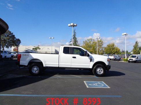 Used 2021 Ford F250 XL w/ Power Equipment Group AWD/4WD image 7