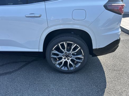 New 2026 GMC Acadia Denali Ultimate AWD/4WD image 5