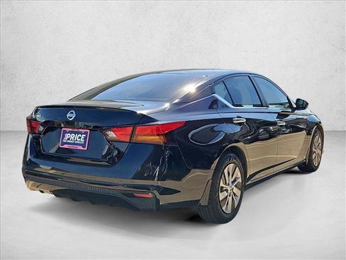 Used 2022 Nissan Altima 2.5 S image 5