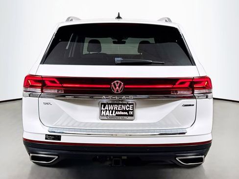 Used 2024 Volkswagen Atlas SEL AWD/4WD image 5