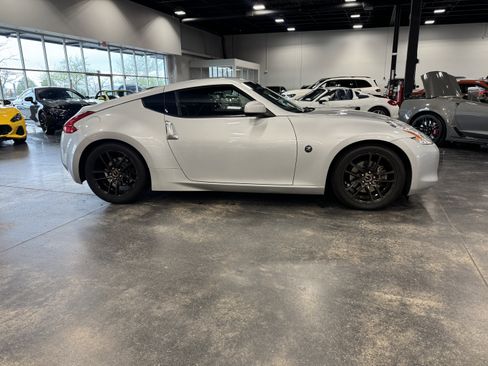 Used 2012 Nissan 370Z Coupe image 18