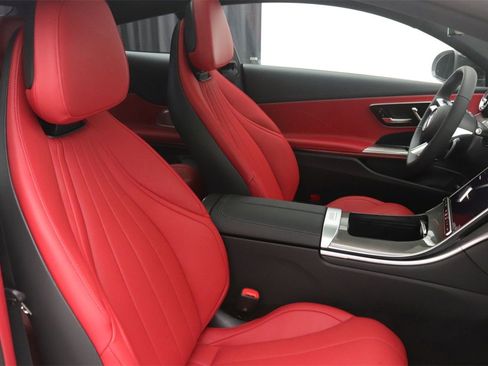 New 2026 Mercedes-Benz CLE 300 4MATIC Coupe image 9