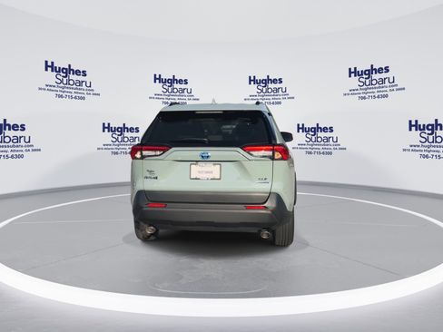 Used 2023 Toyota RAV4 XLE Premium image 9