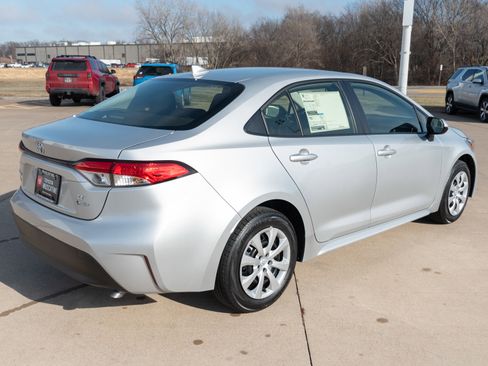 New 2026 Toyota Corolla LE image 18