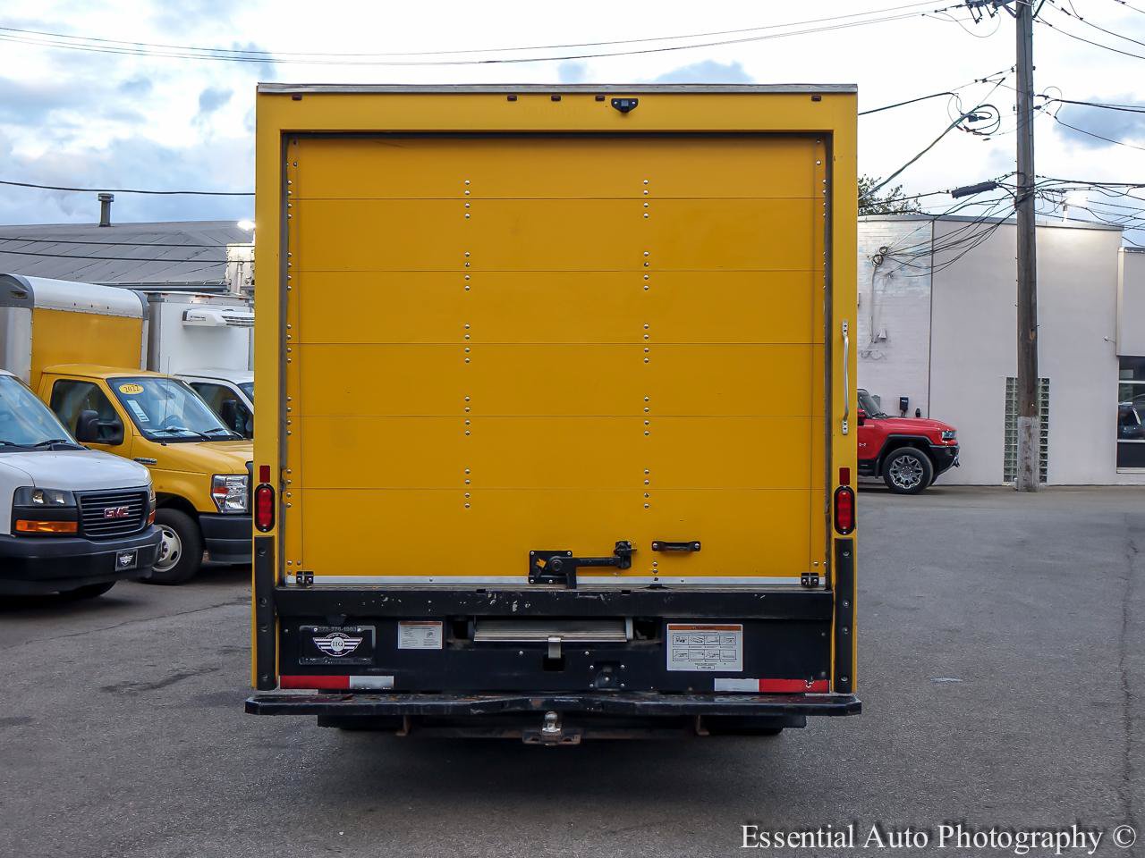 Used 2021 GMC Savana 3500 Extended w/ Power Convenience Package RWD image 5
