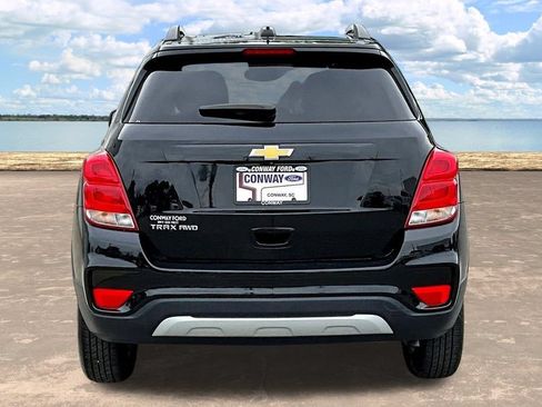 Used 2022 Chevrolet Trax LT w/ LT Convenience Package AWD/4WD image 7