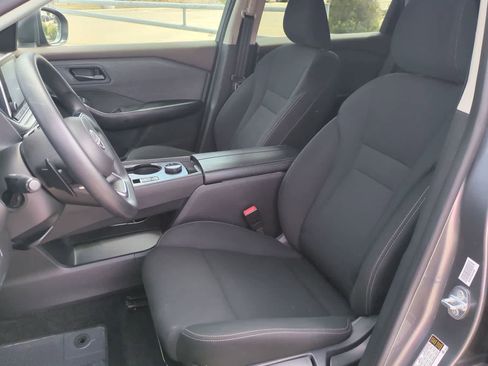 Used 2023 Nissan Rogue S AWD/4WD image 18
