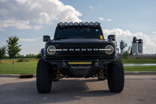 Used 2021 Ford Bronco First Edition AWD/4WD image 2