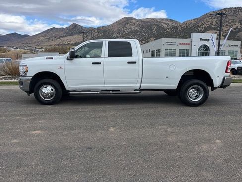 Used 2024 RAM 3500 Tradesman w/ Chrome Appearance Group image 7