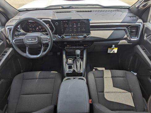 New 2026 GMC Canyon Elevation image 16