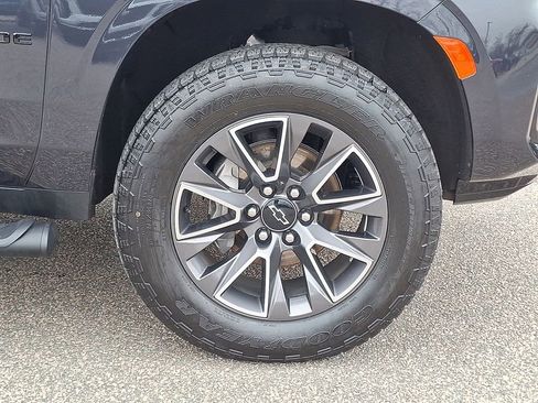 Used 2023 Chevrolet Tahoe Z71 w/ Z71 Off-Road Package image 11