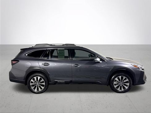 Used 2025 Subaru Outback Touring XT w/ Popular Package #2 AWD/4WD image 6