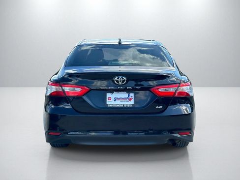 Used 2020 Toyota Camry LE FWD image 6