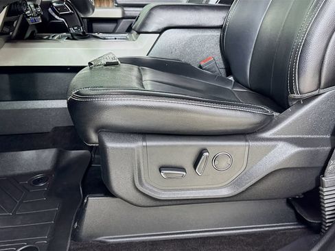 Used 2018 Ford F150 Lariat RWD image 25