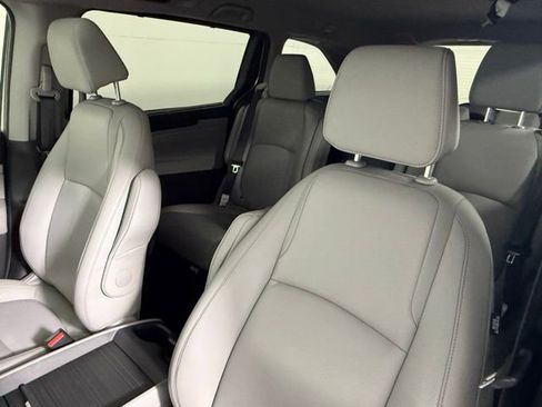Used 2018 Honda Odyssey EX-L image 29