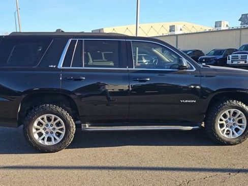 Used 2019 GMC Yukon SLT w/ Open Road Package AWD/4WD image 10