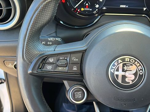 Used 2024 Alfa Romeo Tonale Sprint image 26
