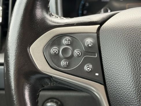 Used 2022 Chevrolet Colorado Z71 w/ Safety Package AWD/4WD image 13