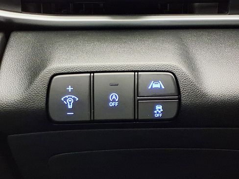 Certified 2023 Hyundai Elantra SE image 22