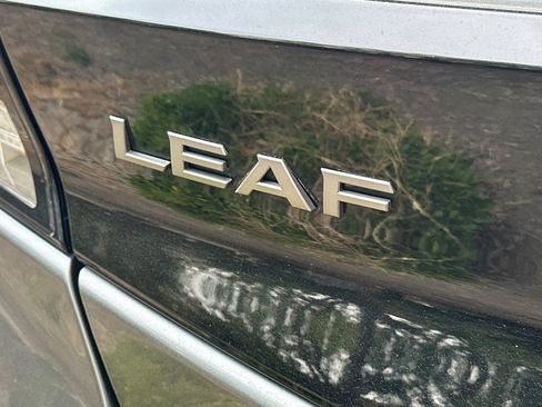Certified 2025 Nissan Leaf S FWD image 7