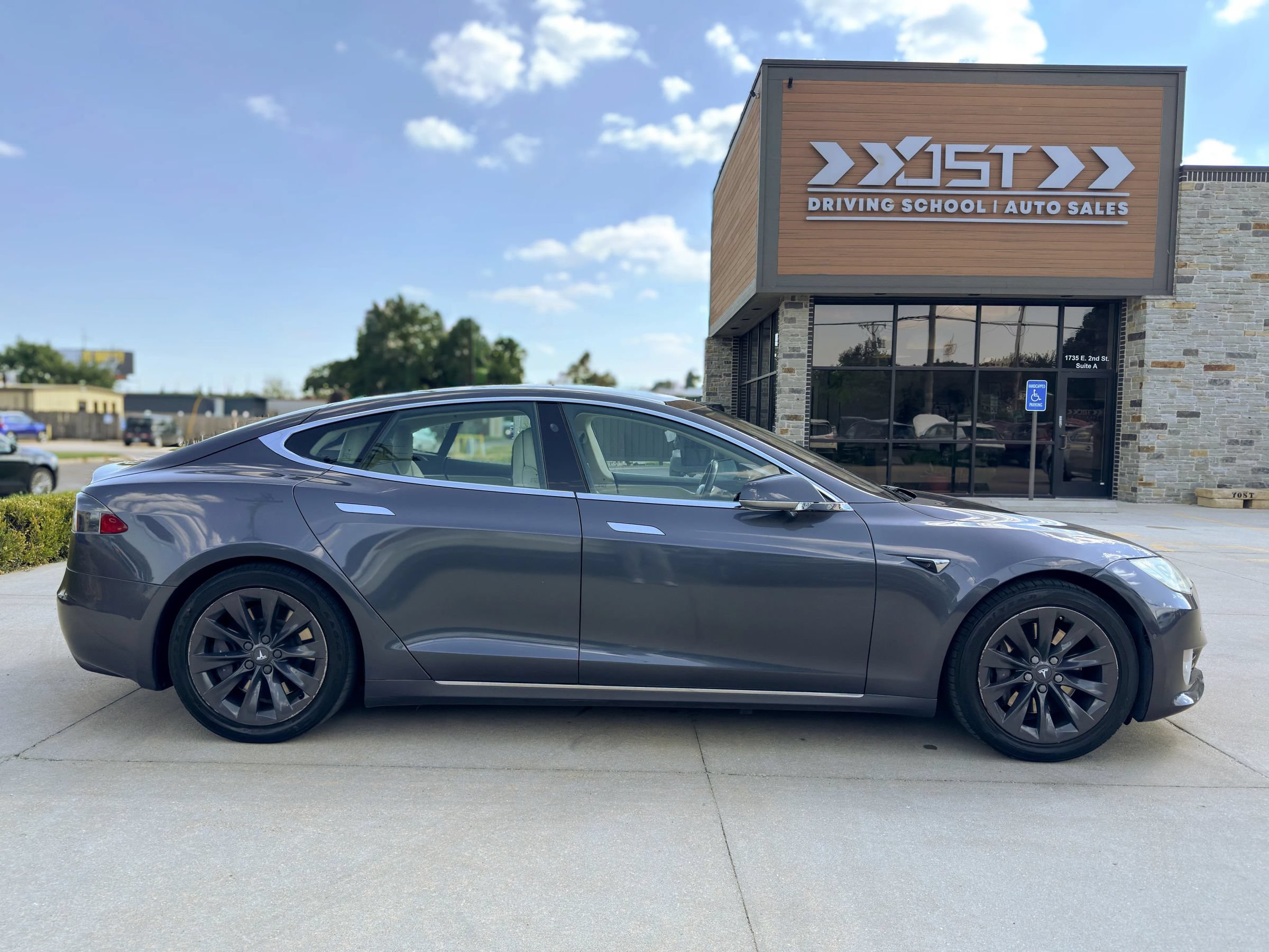Used 2018 Tesla Model S 100D AWD/4WD image 9