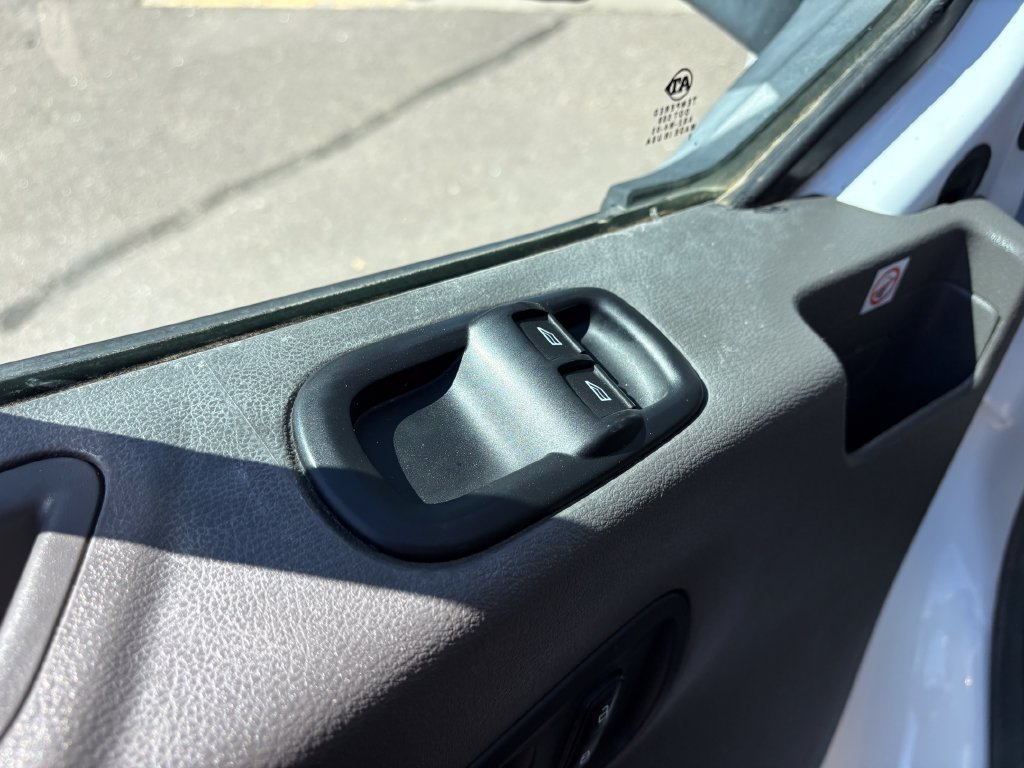 Certified 2020 Ford Transit 350 Medium Roof RWD image 12