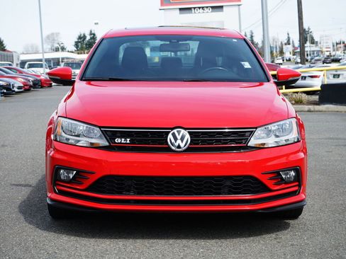 Used 2016 Volkswagen Jetta GLI SE image 8