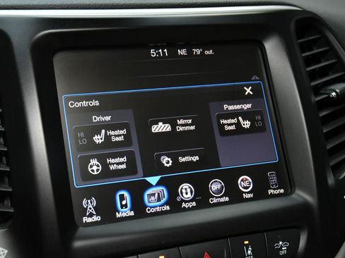 Used 2016 Jeep Cherokee Limited w/ Technology Group AWD/4WD image 41