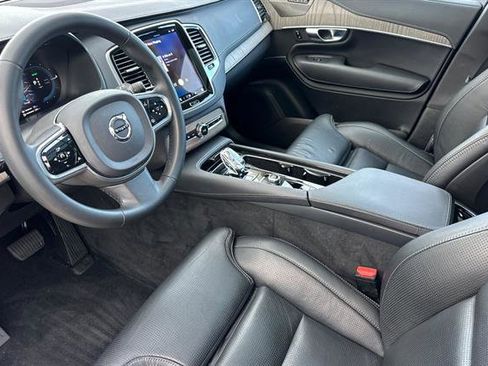 Certified 2023 Volvo XC90 T8 Ultimate w/ Protection Package Premier image 9