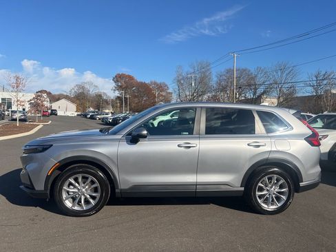 Used 2023 Honda CR-V EX image 2