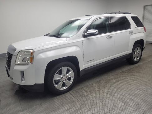 Used 2015 GMC Terrain SLE w/ Chrome Edition FWD image 2