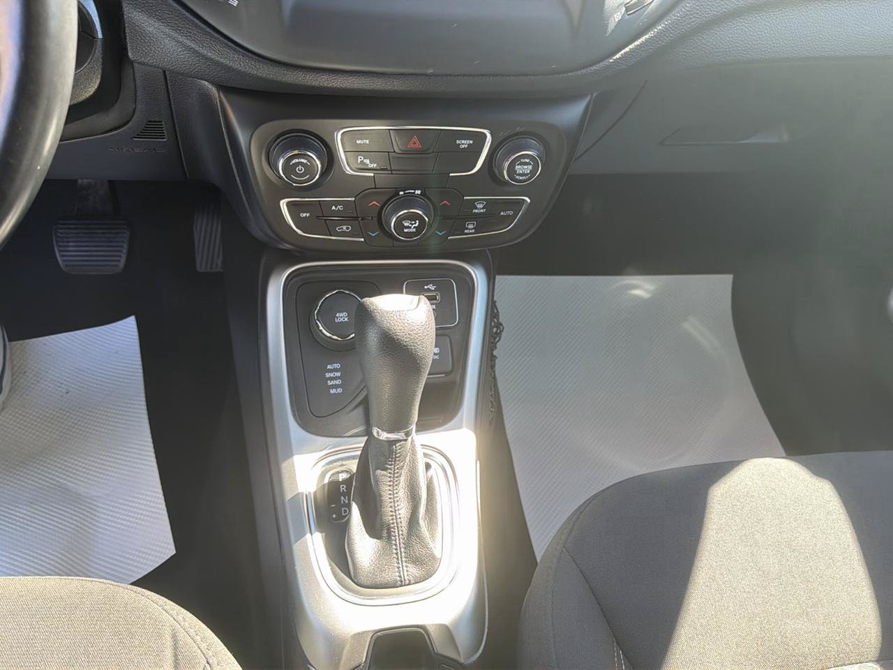 Used 2019 Jeep Compass Sport w/ Cold Weather Group AWD/4WD image 21