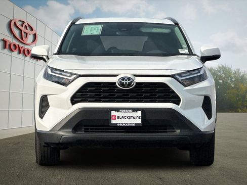 Used 2025 Toyota RAV4 XLE image 8