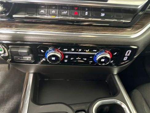 Used 2024 GMC Sierra 1500 Elevation w/ Preferred Package image 23