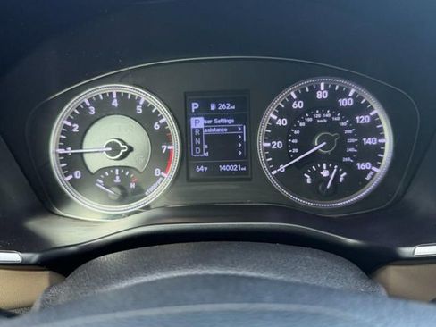 Used 2019 Hyundai Santa Fe SE image 18