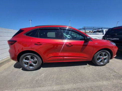 Used 2023 Ford Escape ST-Line w/ Equipment Group 301A FWD image 5